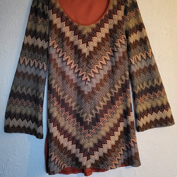 70s Style Dress with Bell Sleeves - Picture 11 of 12